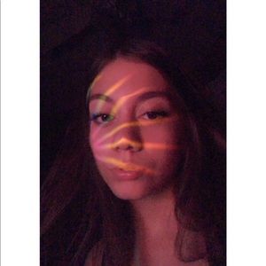 Meet your Posher, Lexi